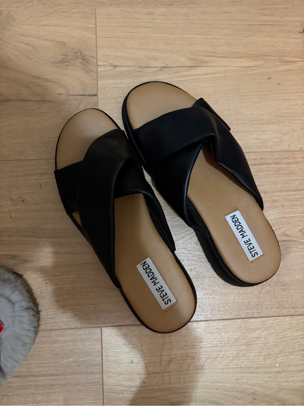 Steve Madden Black Crisscross Slide Sandals with Tan Insole
